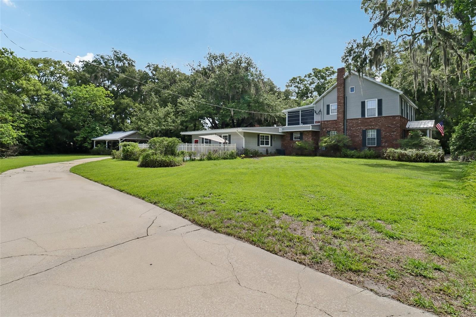 649 Glenway Dr Property Photo 48