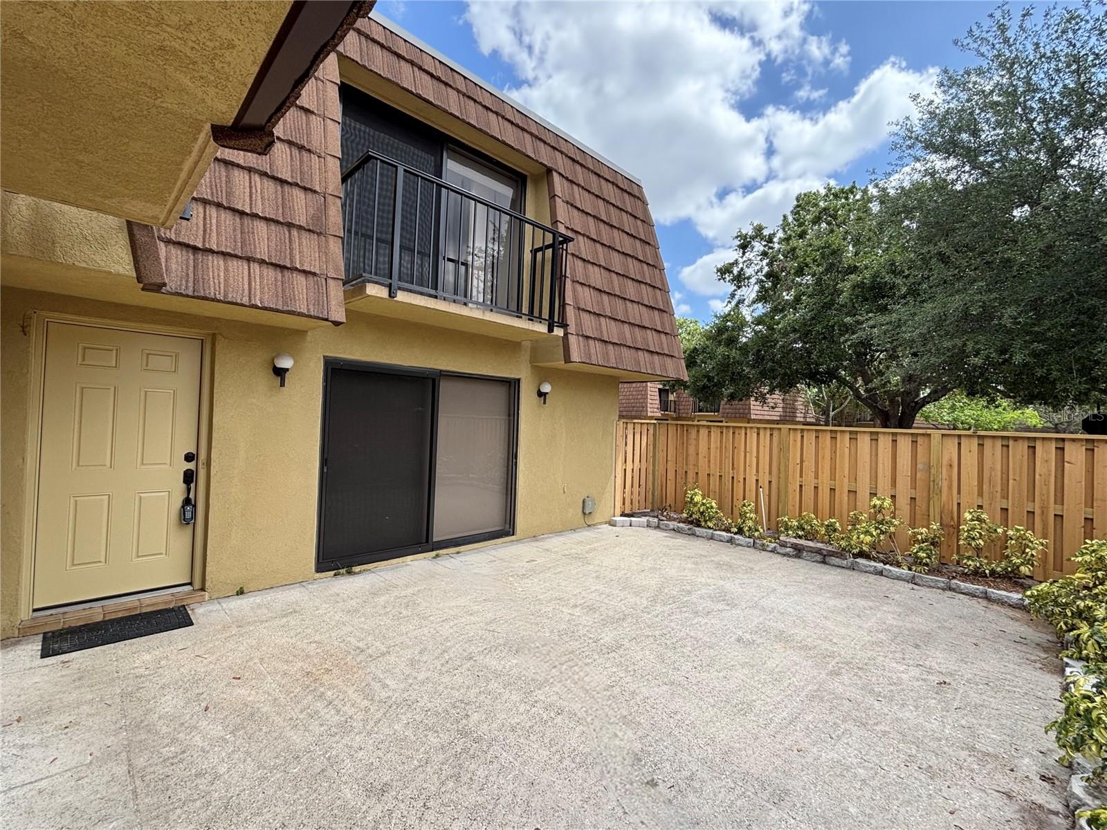 5341 Bamboo Ct #418 Property Photo 4