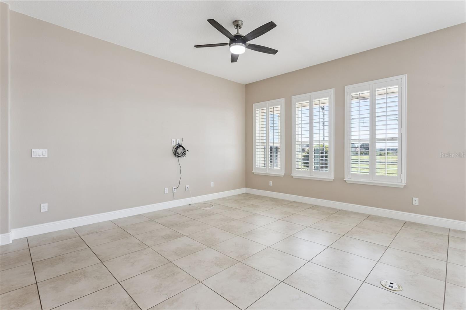 290 Silver Maple Rd Property Photo 16