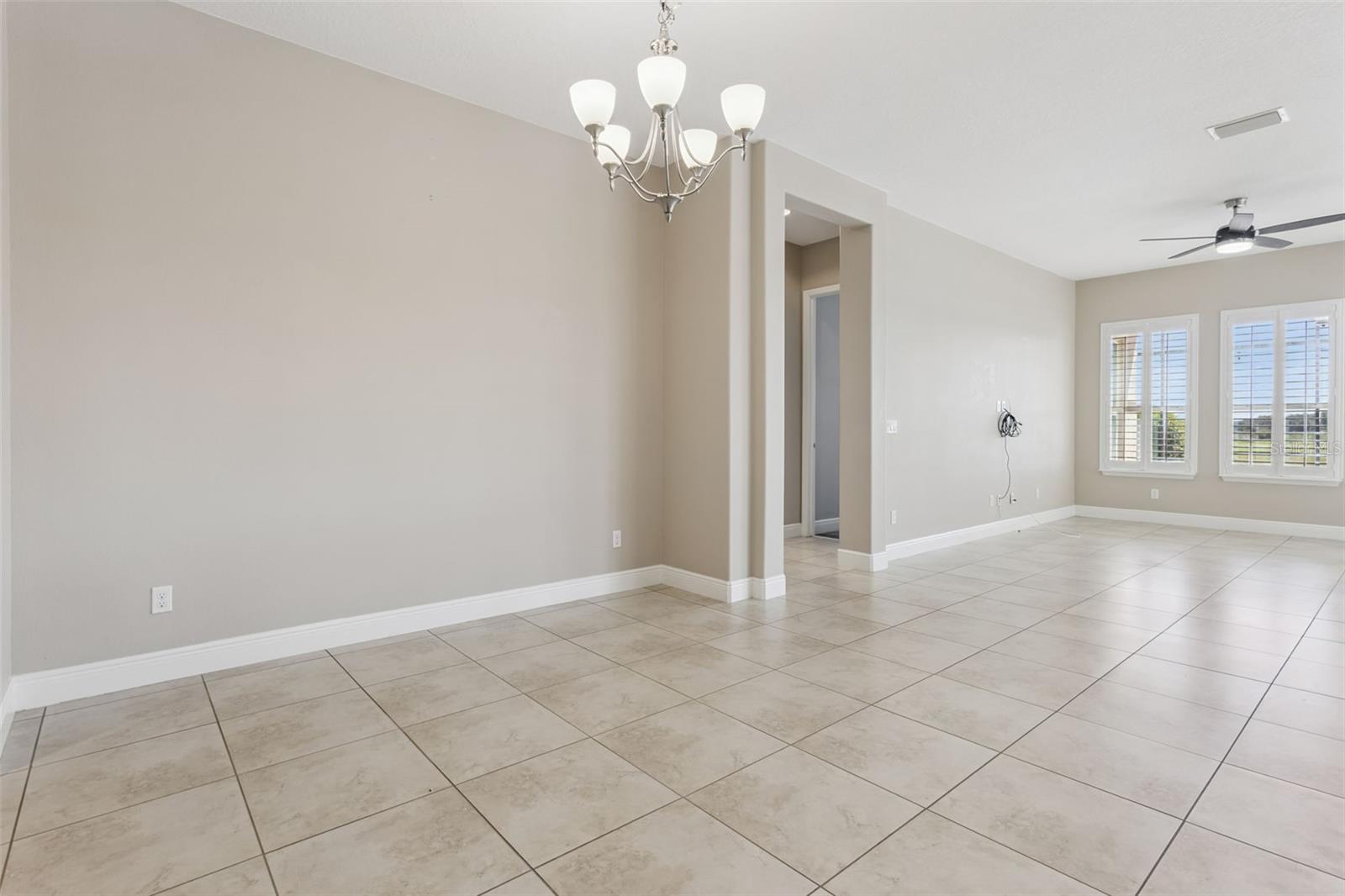 290 Silver Maple Rd Property Photo 17