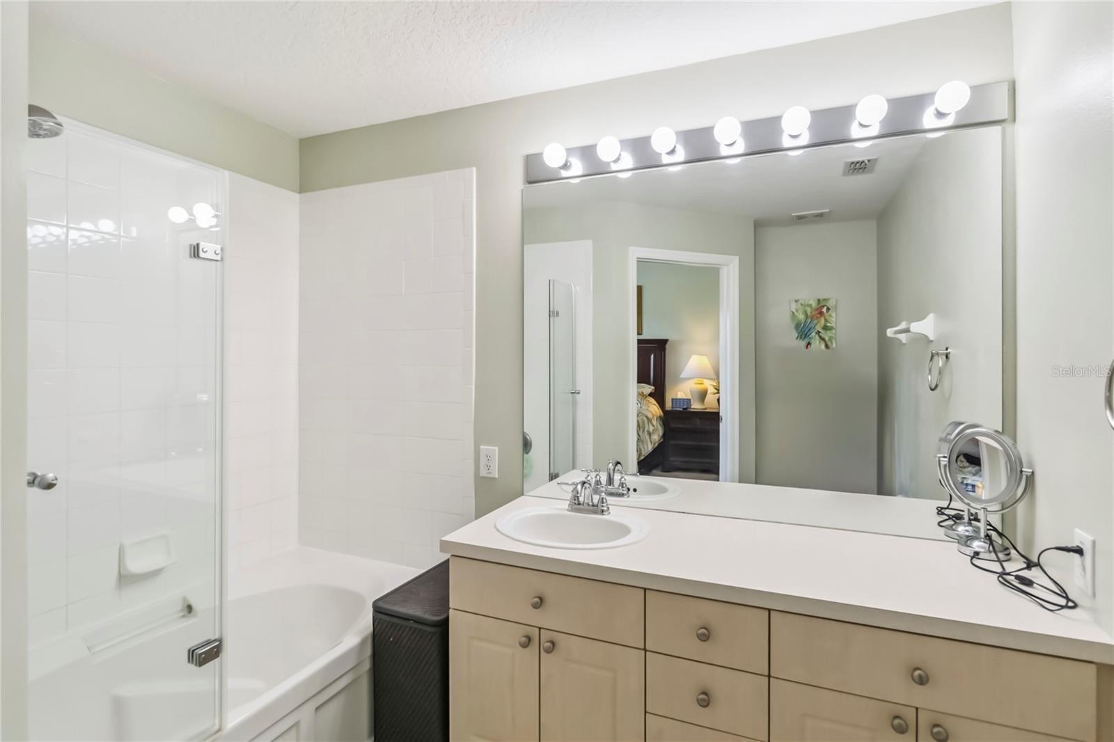 2382 Silver Palm Dr E Property Photo 13