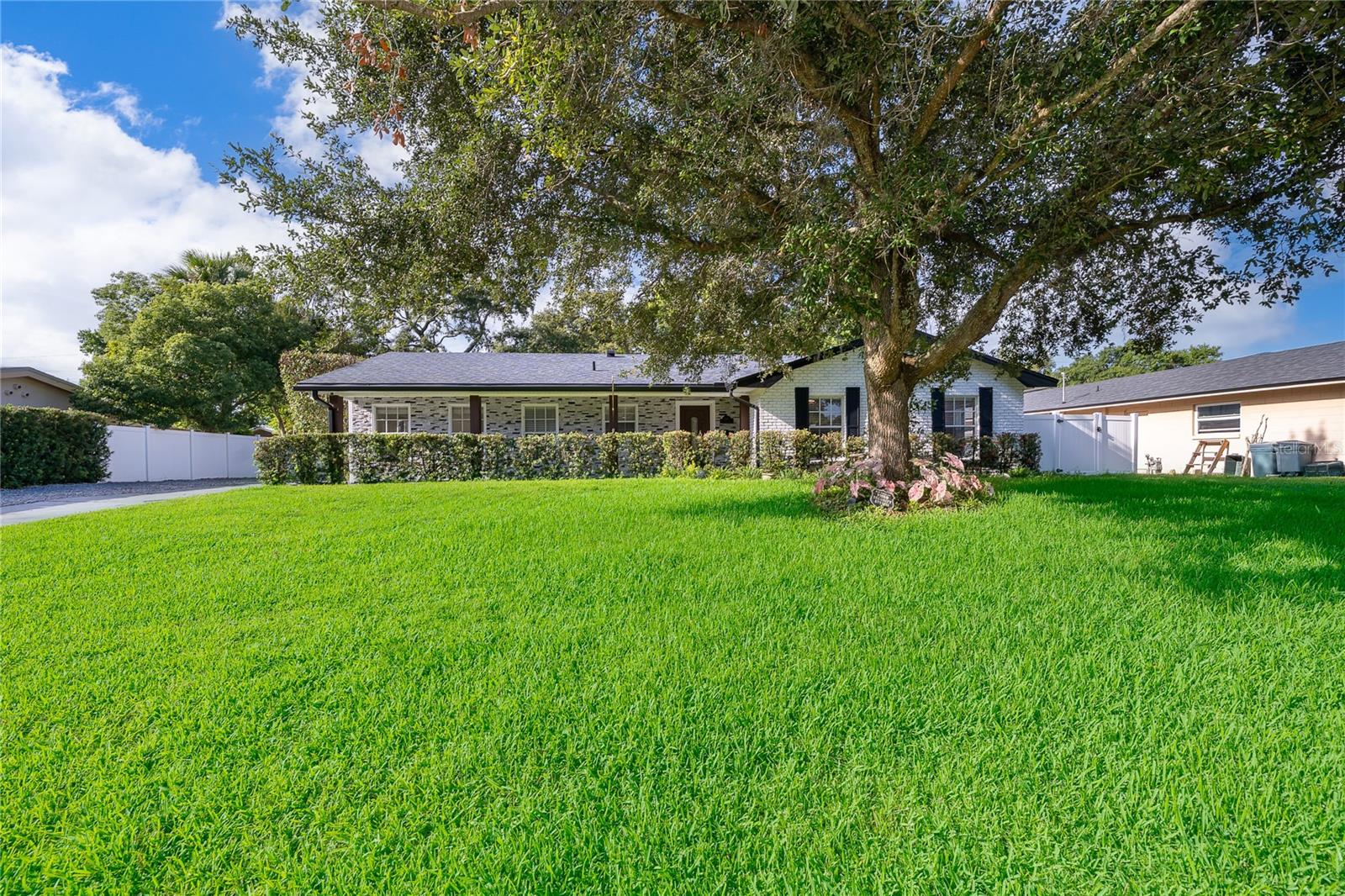 2462 Carolton Rd Property Photo 1
