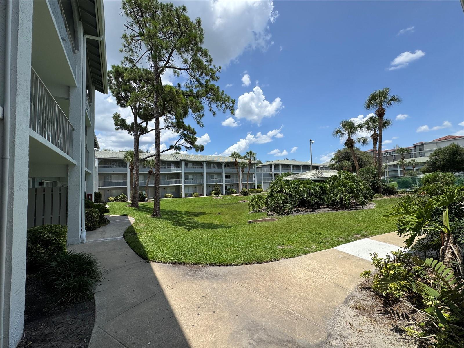 115 Oyster Bay Cir #300 Property Photo 4