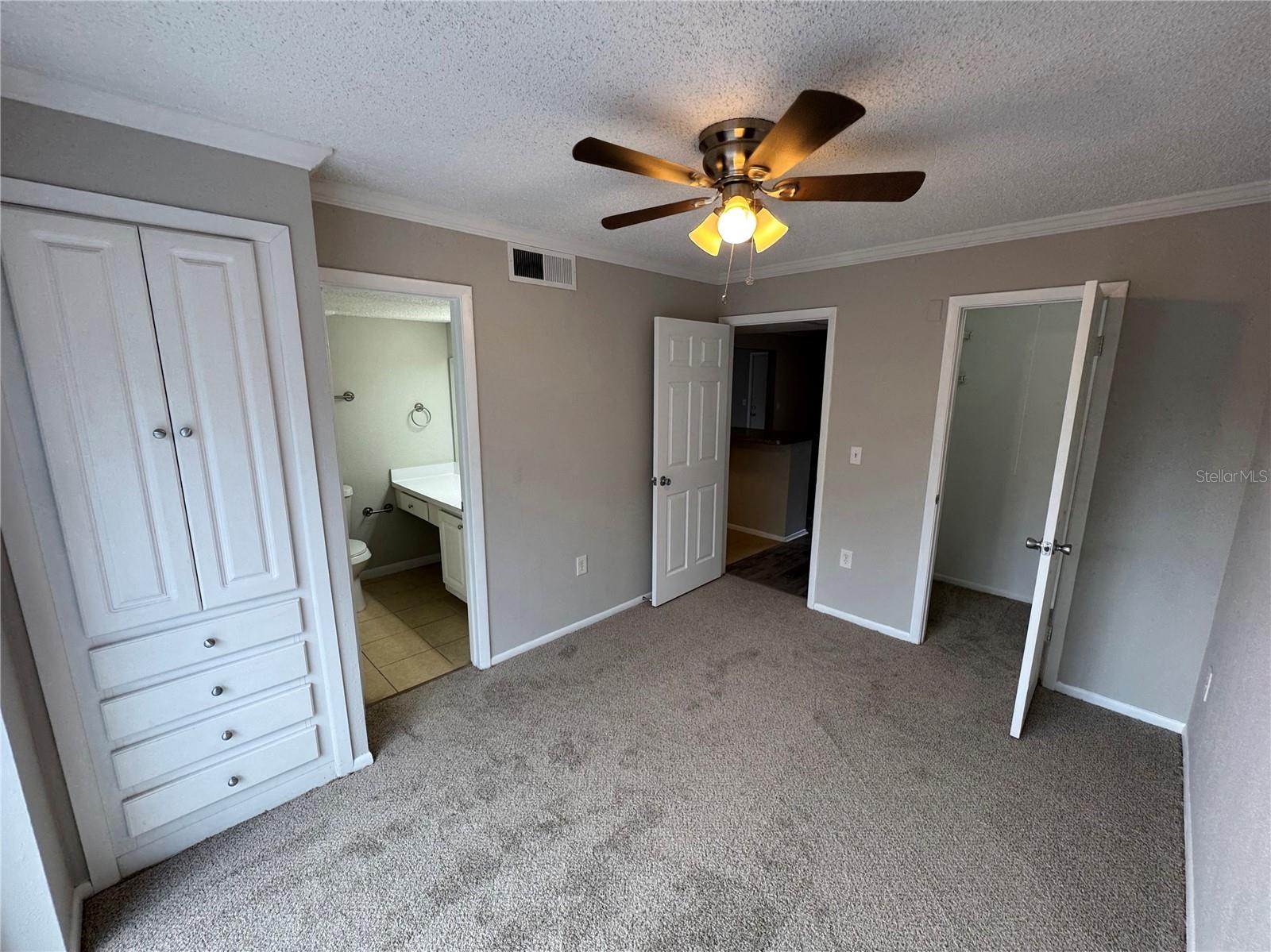 115 Oyster Bay Cir #300 Property Photo 19