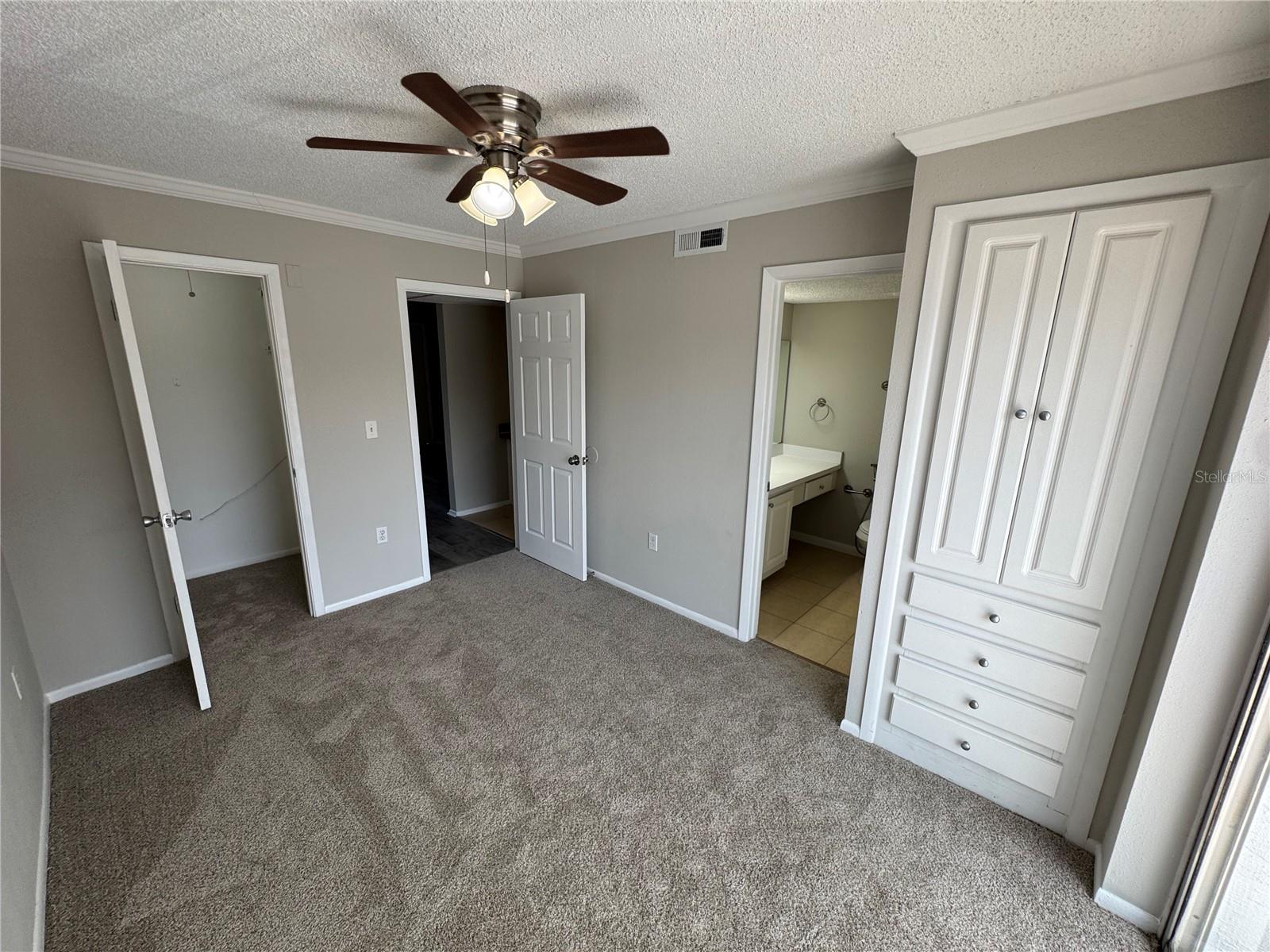 115 Oyster Bay Cir #300 Property Photo 24