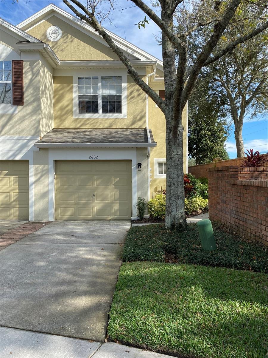 O6422736 Property Photo 1