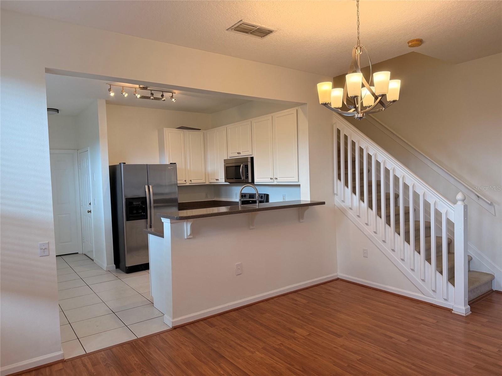 O6422736 Property Photo 8