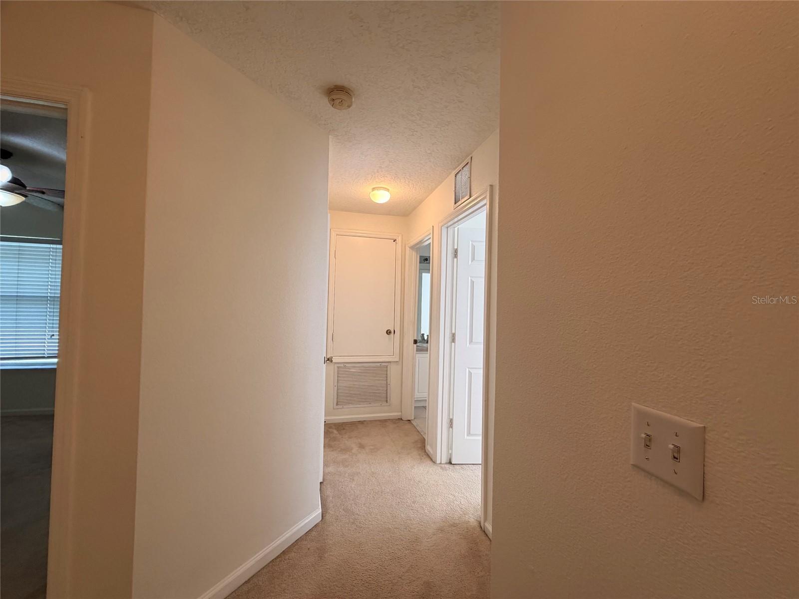 O6422736 Property Photo 14