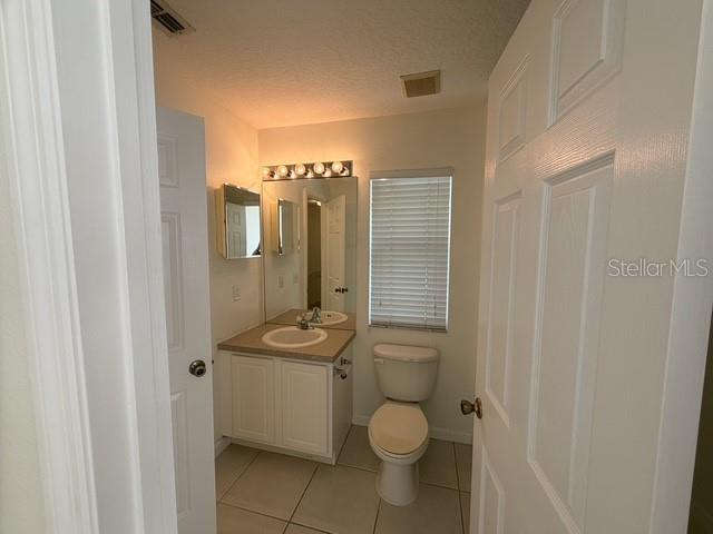 O6422736 Property Photo 17