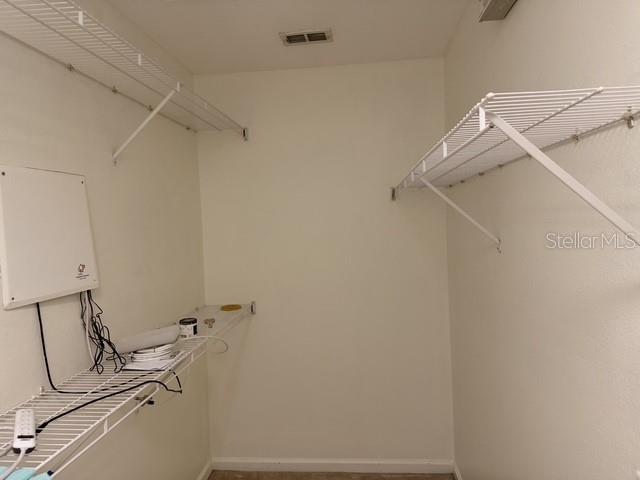 O6422736 Property Photo 25
