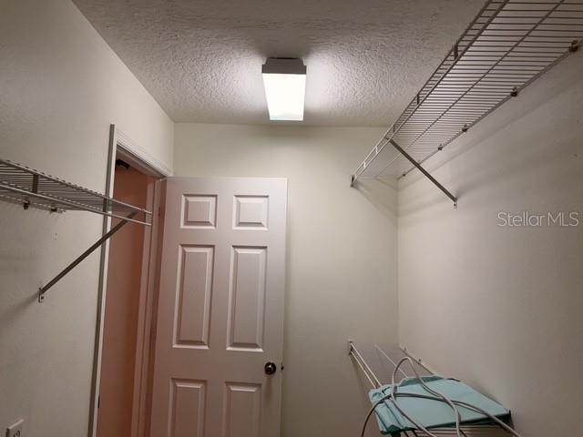 O6422736 Property Photo 26