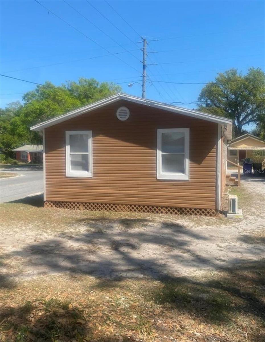 1810 N Brack St Property Photo 5