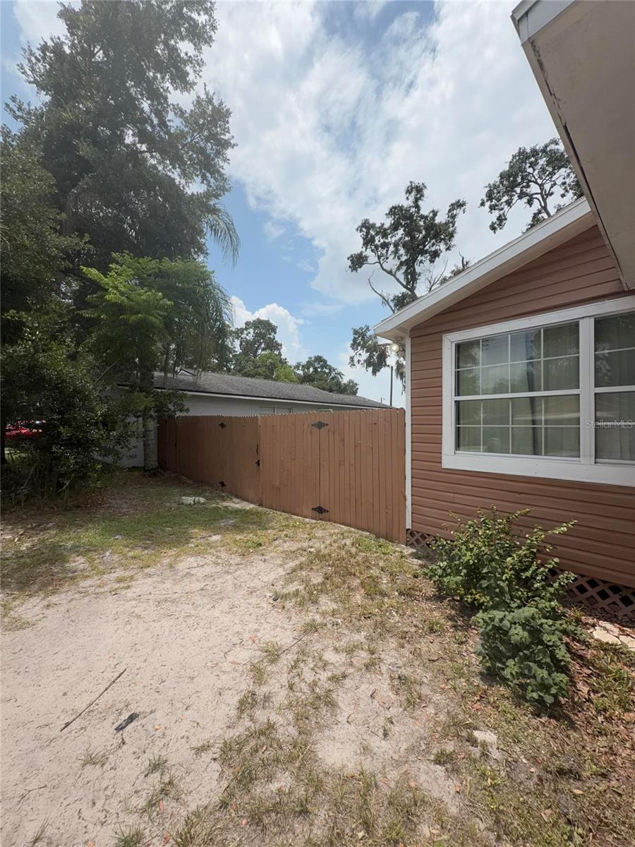 1810 N Brack St Property Photo 32