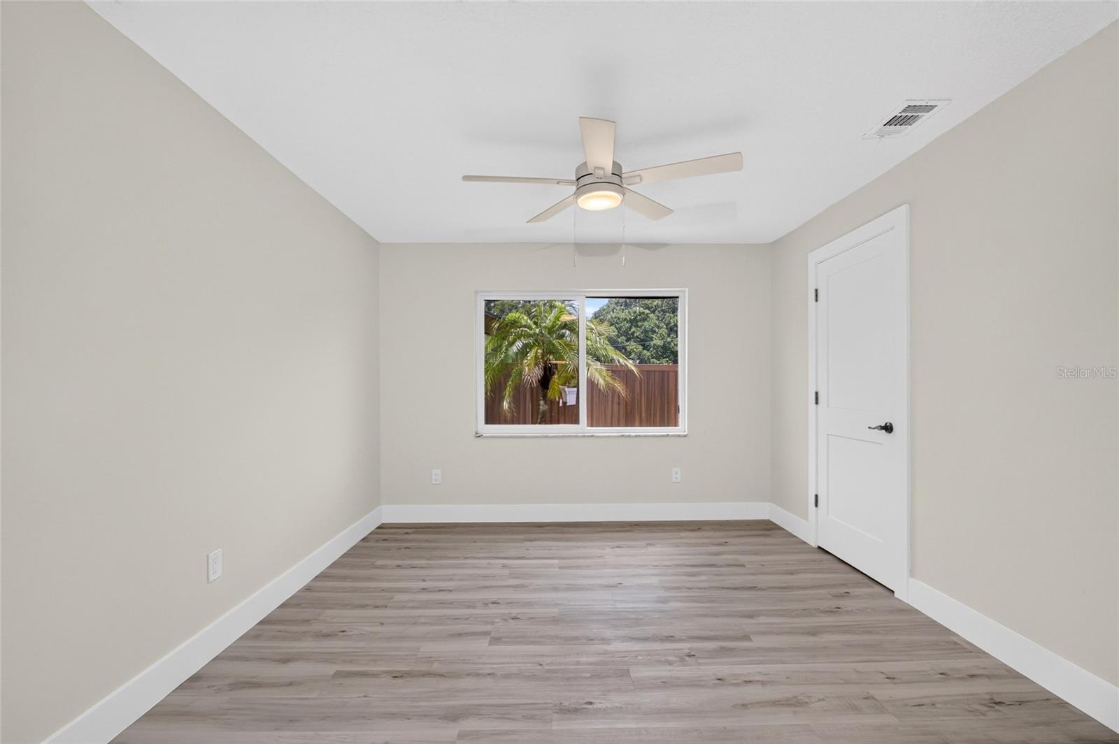 1225 Hoffner Ave Property Photo 14