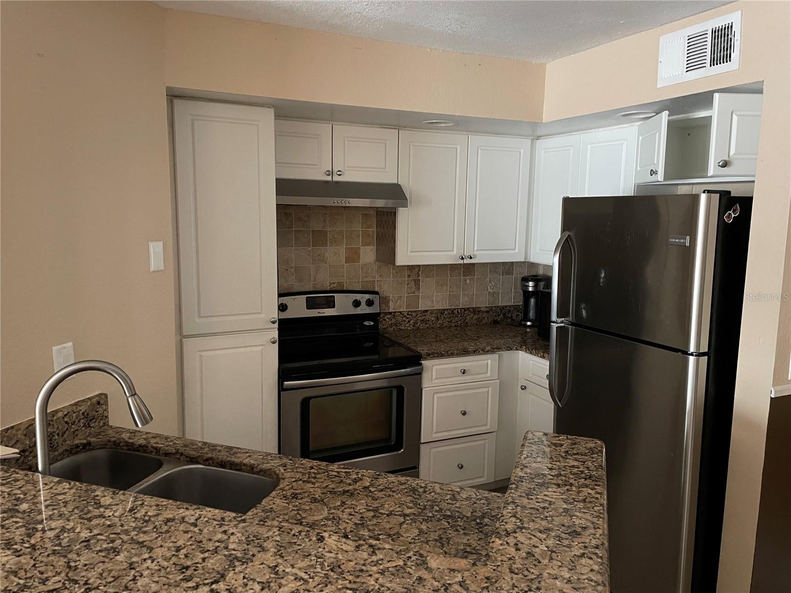 4512 Commander Dr #1725 Property Photo 7