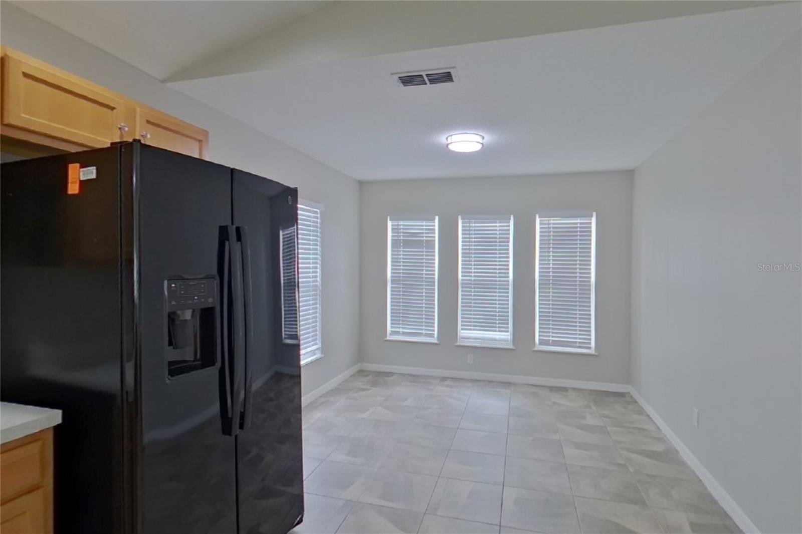 O6422813 Property Photo 4
