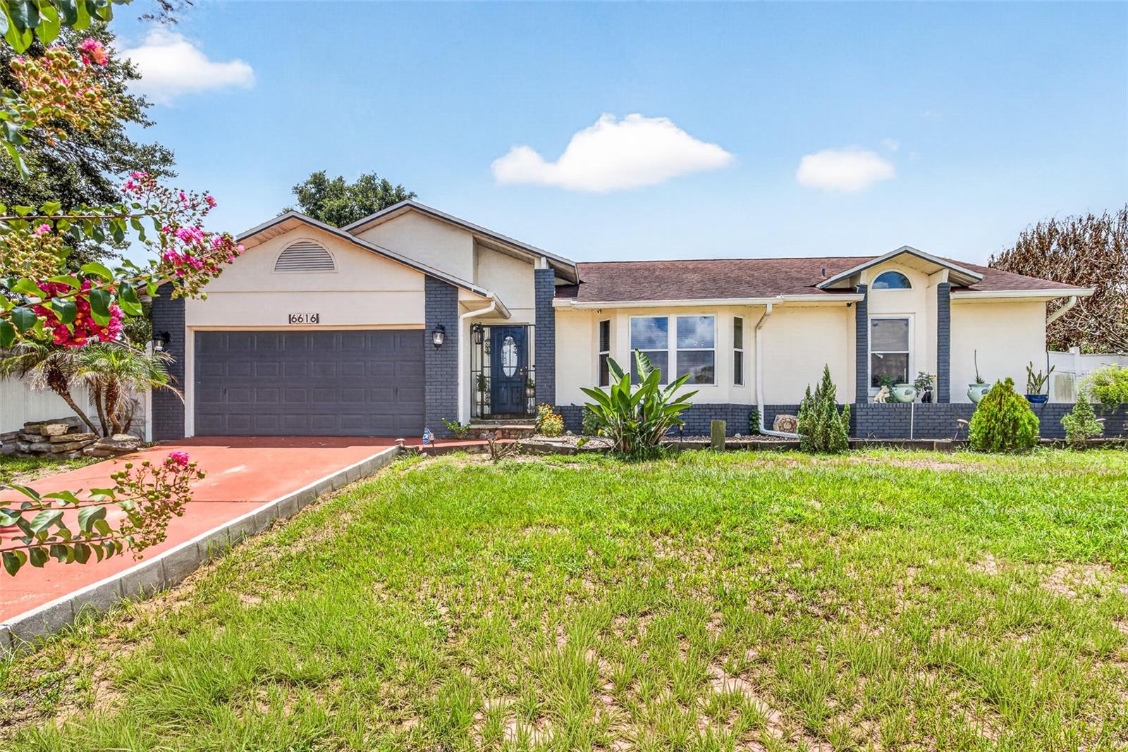 6616 CORAL COVE DR Property Photo 1
