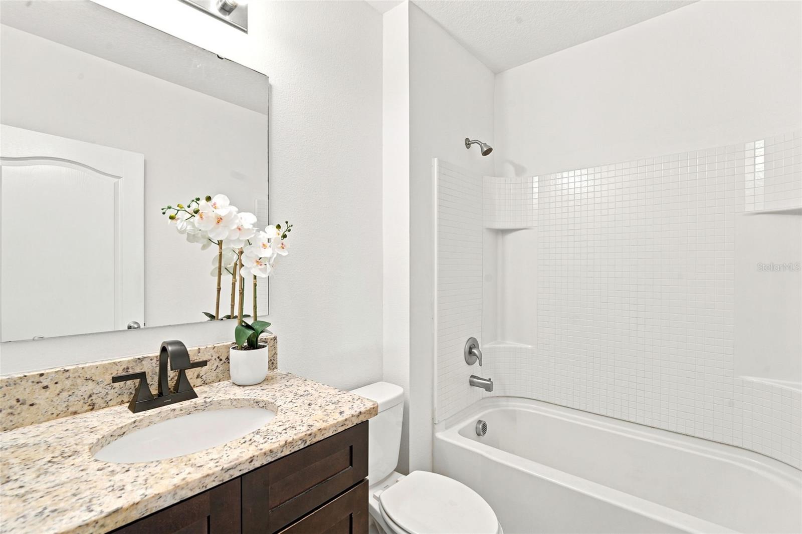 5125 Fiddlewood Way Property Photo 12