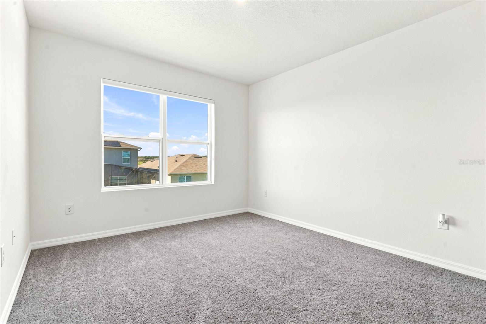 5125 Fiddlewood Way Property Photo 13