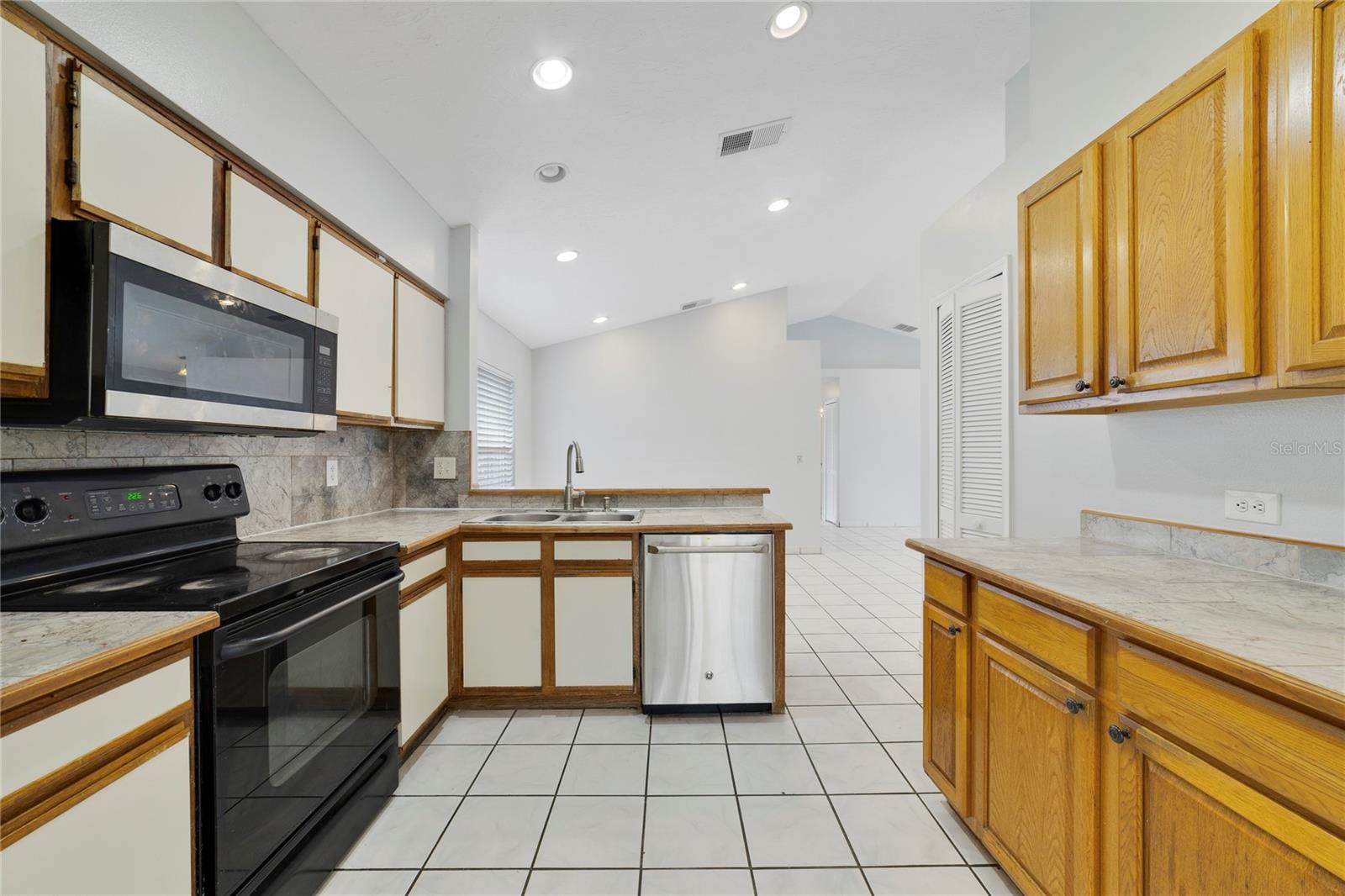 9752 Piney Point Cir Property Photo 9