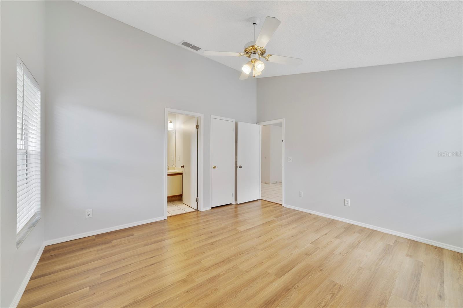 9752 Piney Point Cir Property Photo 11