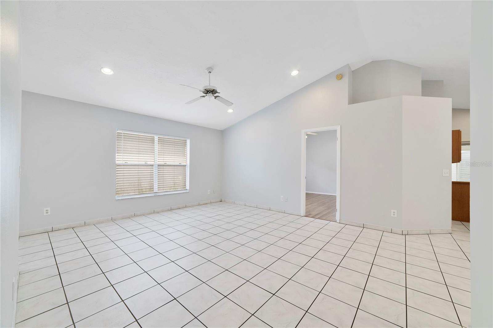 9752 Piney Point Cir Property Photo 13