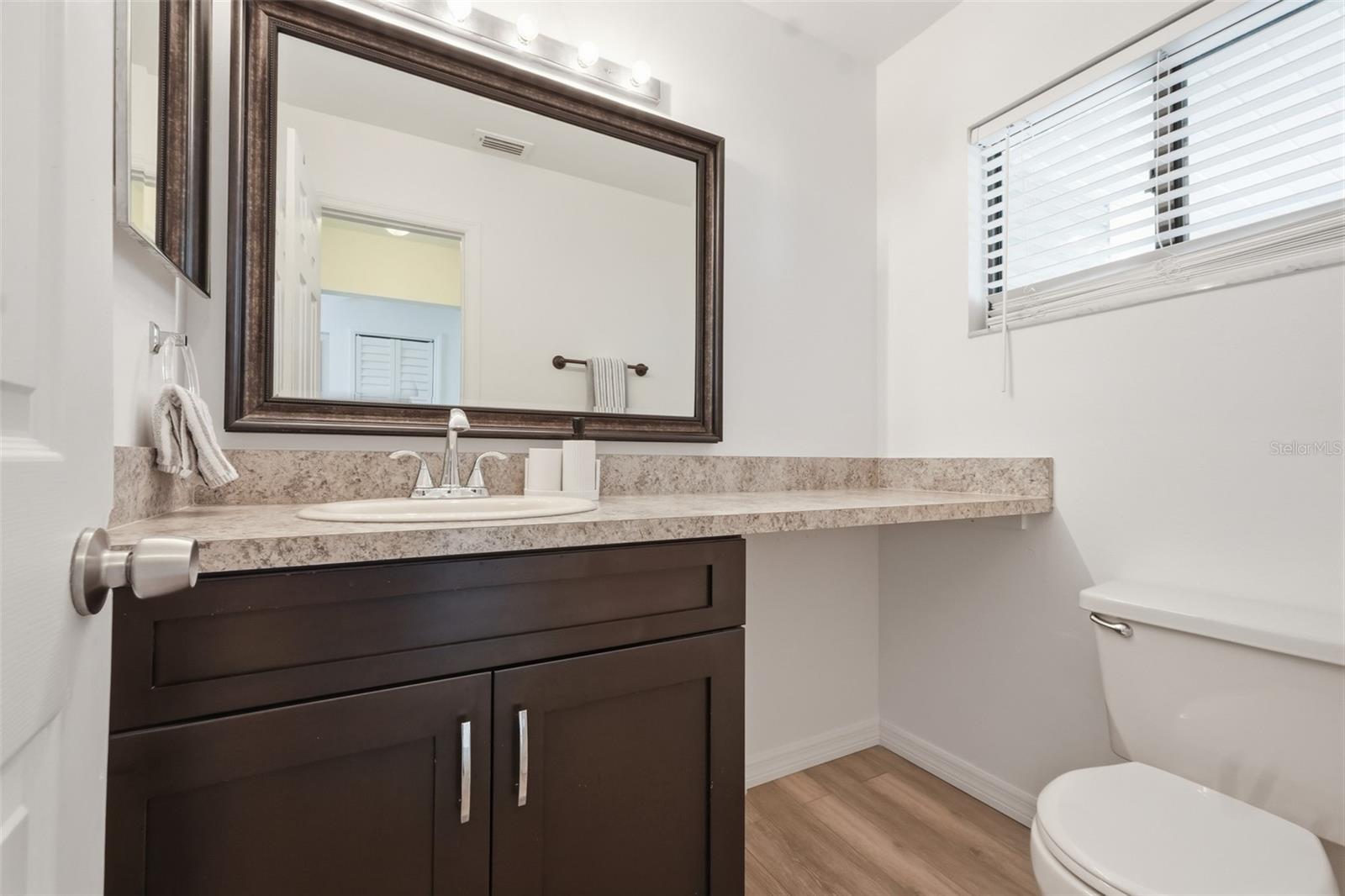 2216 Stonington Ave #2216 Property Photo 26