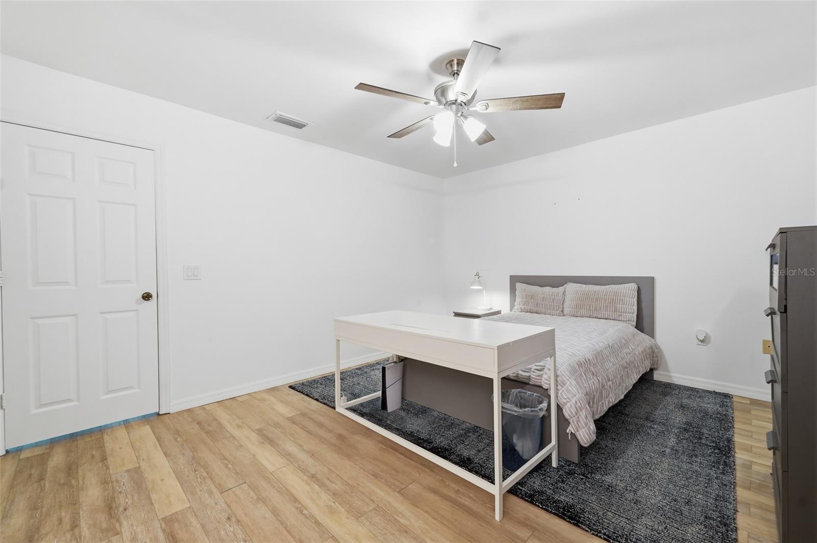 2216 Stonington Ave #2216 Property Photo 28
