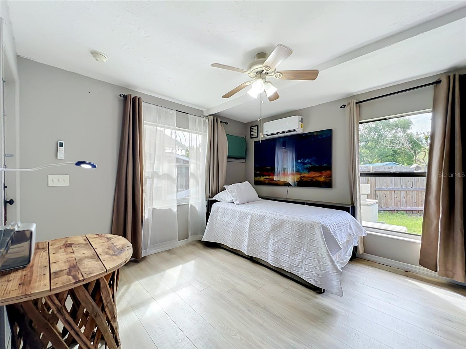 52 Clark St Property Photo 39