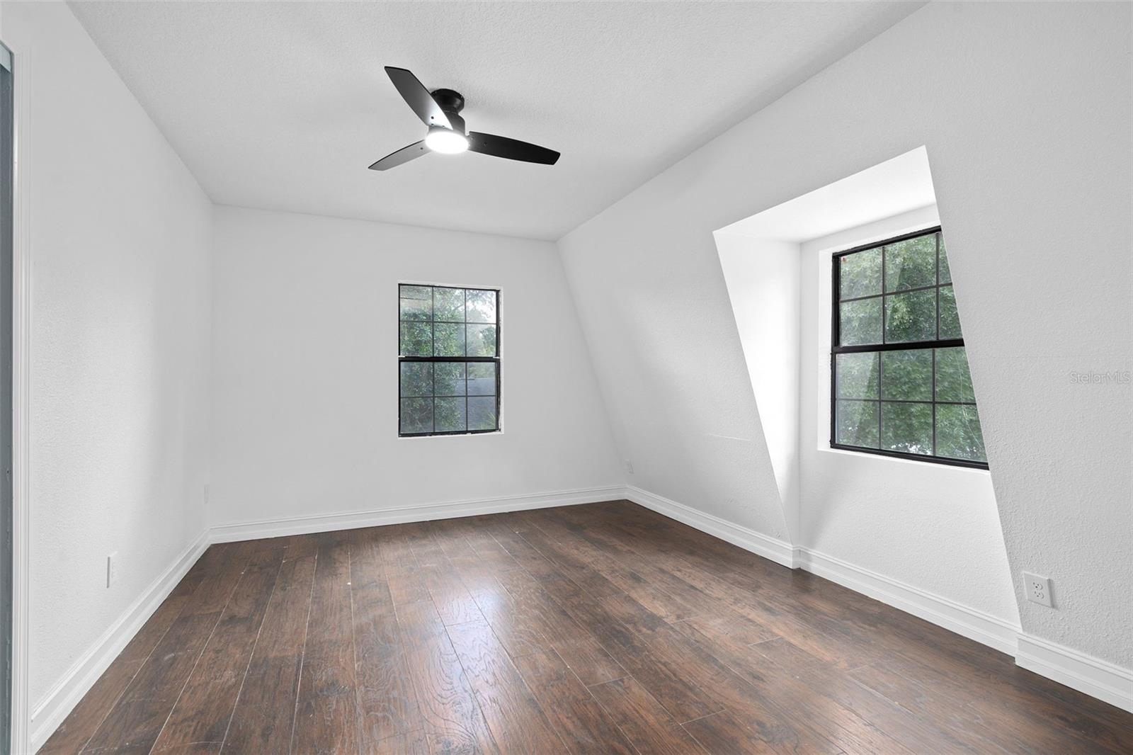 4221 Greenfern Dr Property Photo 32
