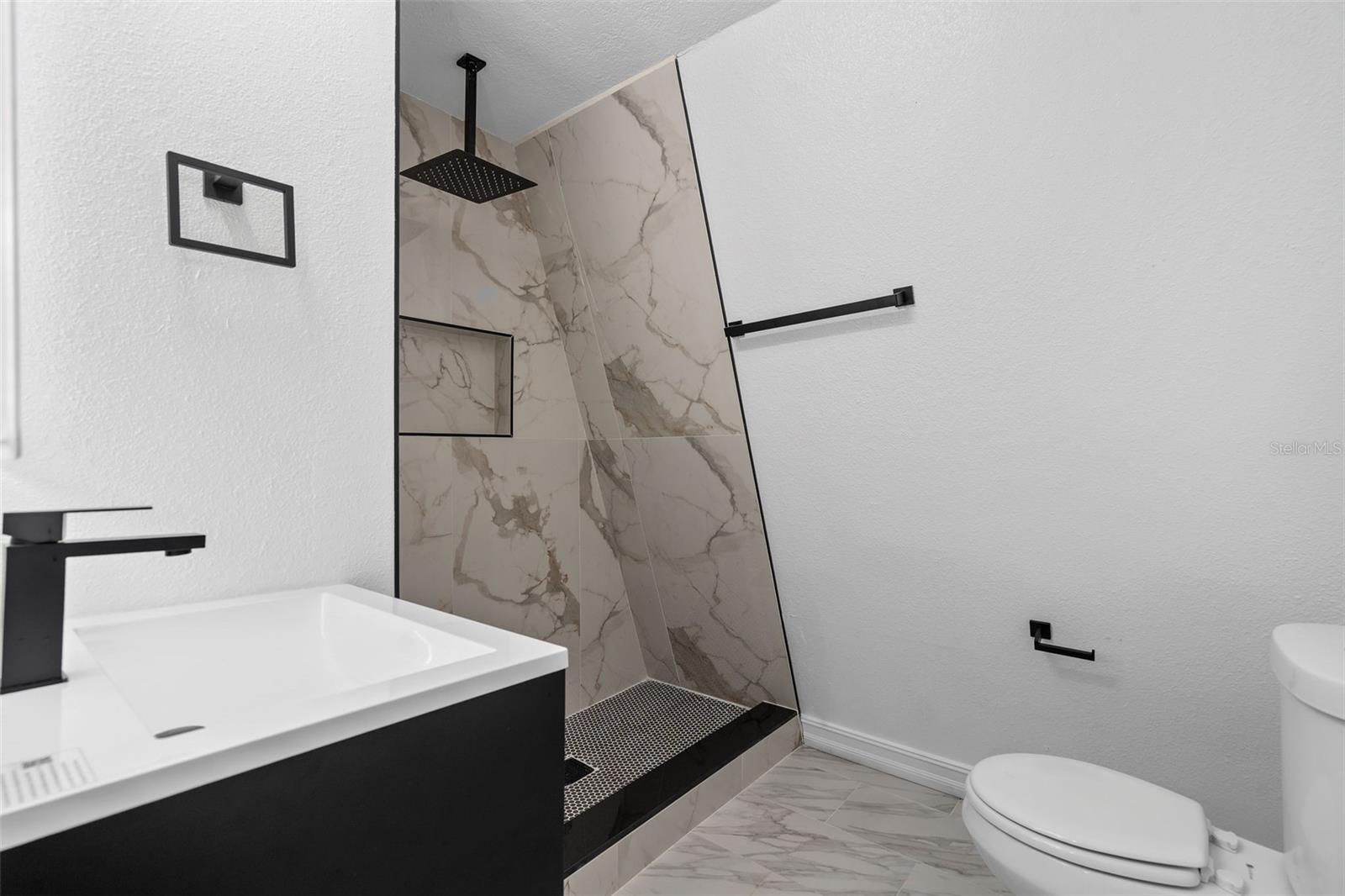 4221 Greenfern Dr Property Photo 34