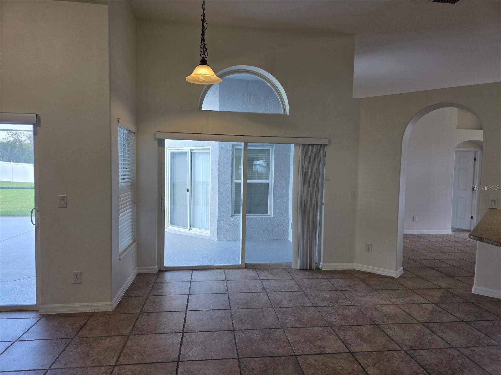 881 Seneca Trl Property Photo 5