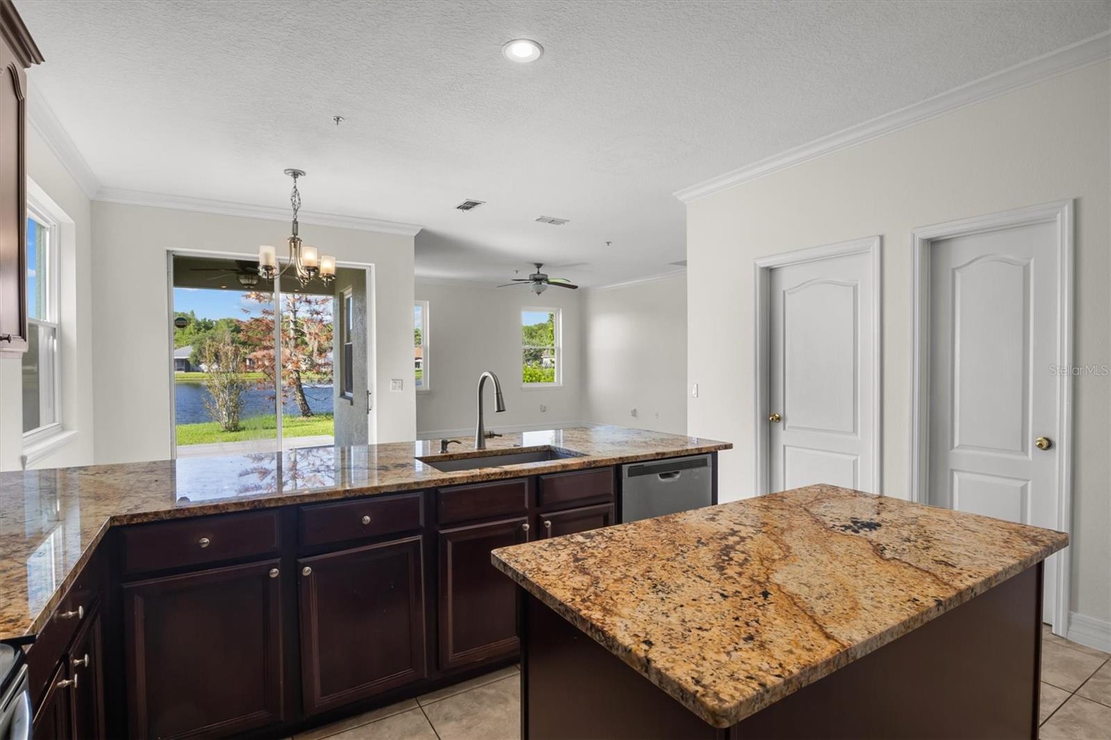 10550 Eastpark Woods Dr Property Photo 12