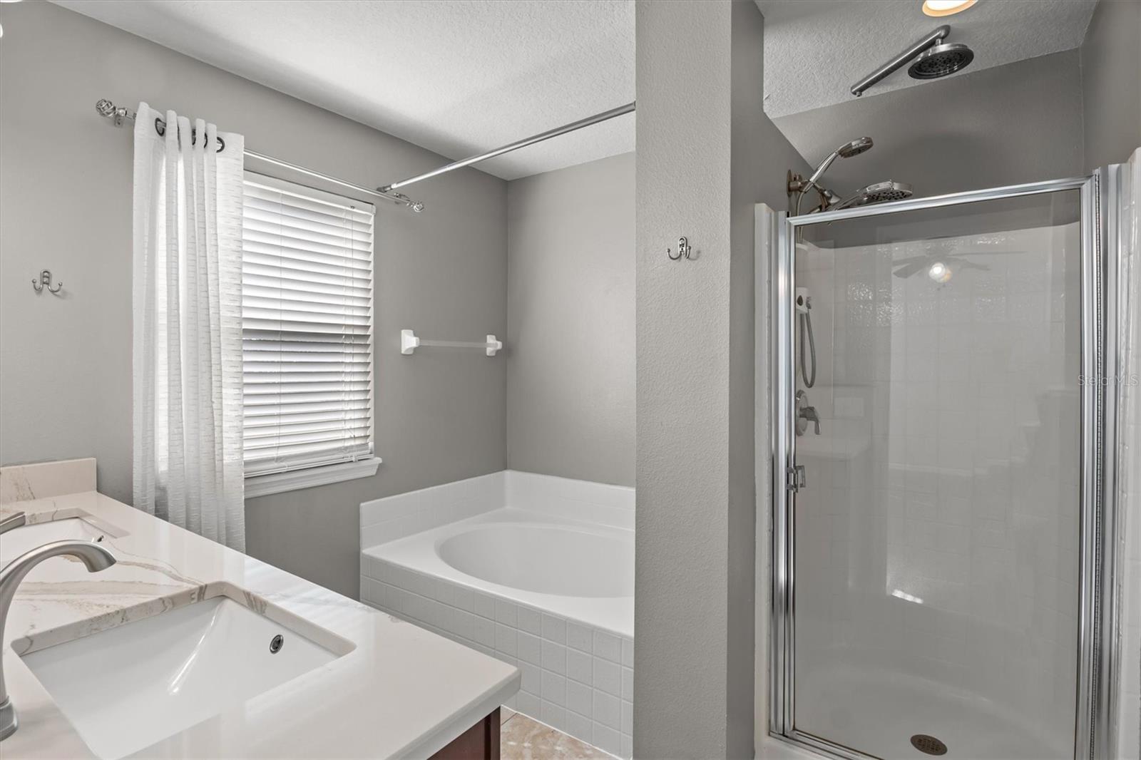 10550 Eastpark Woods Dr Property Photo 32