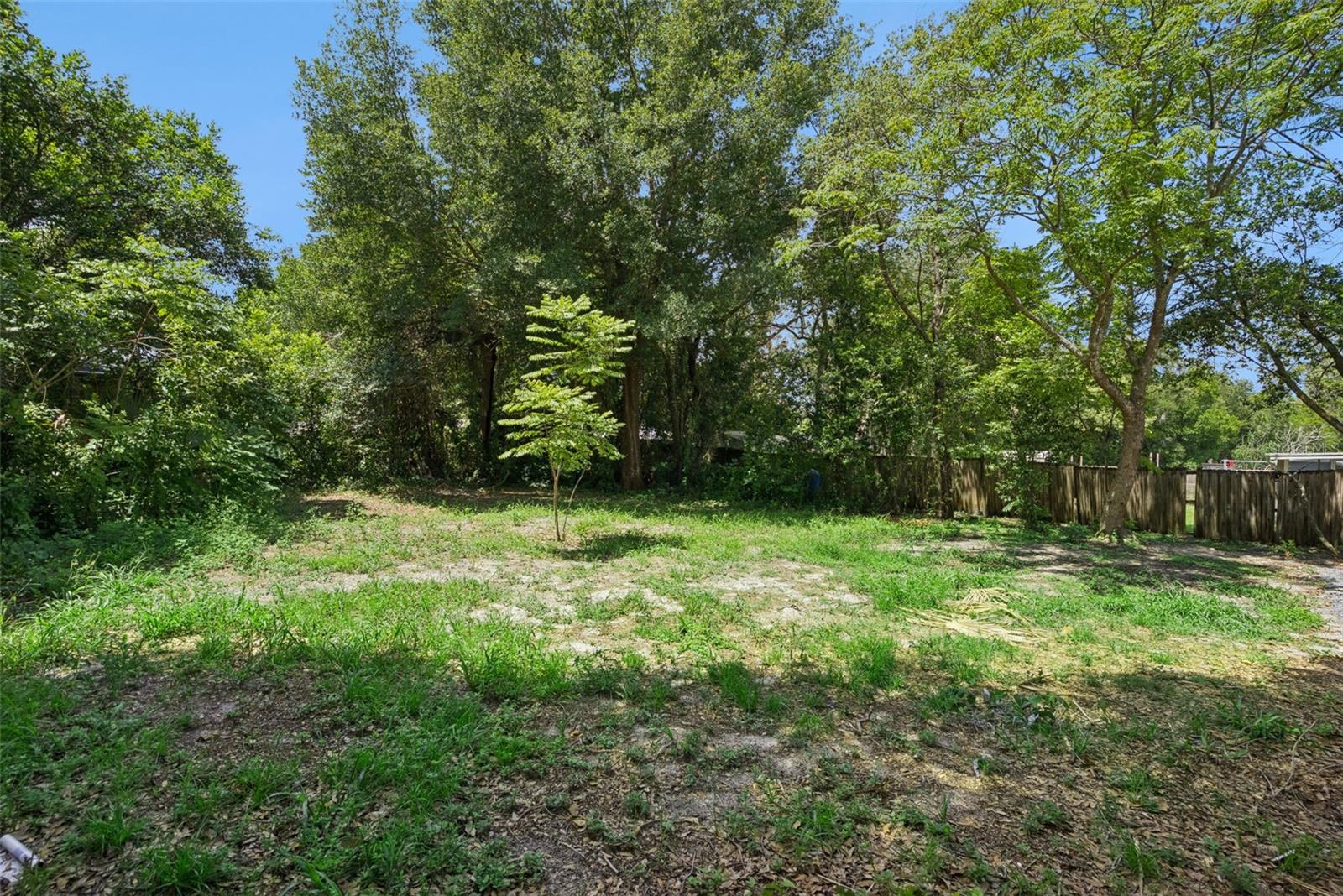 137 Lucerne Dr Property Photo 26