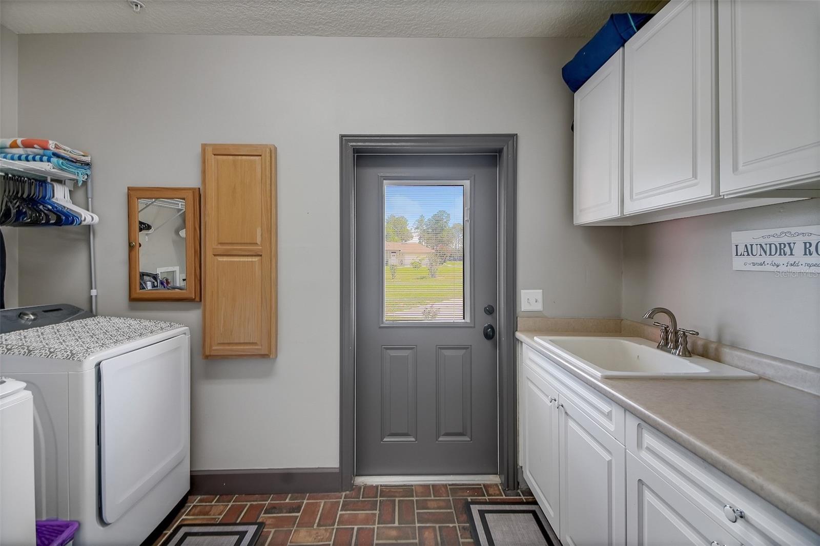 35405 Stagecoach Trl Property Photo 38