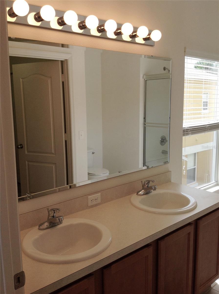 2300 Betsy Ross Ln Property Photo 13