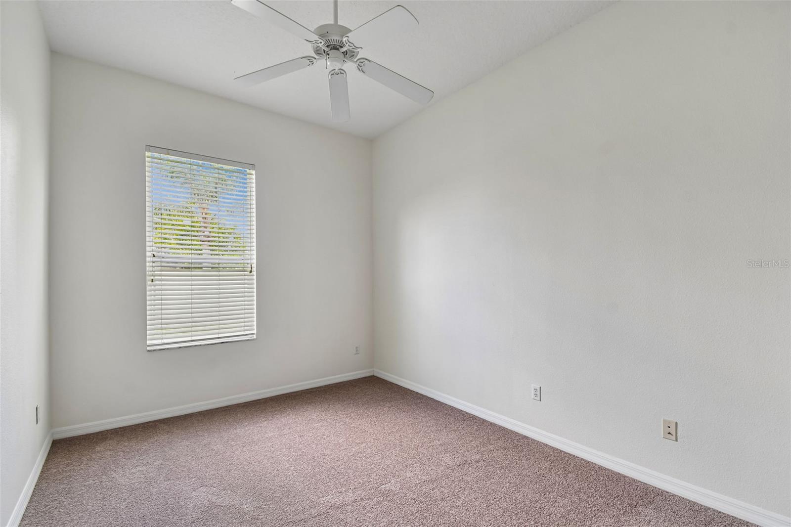 2337 Treymore Dr Property Photo 40