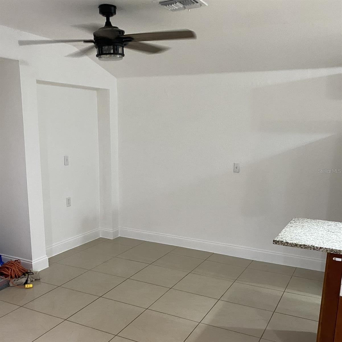 2415 Mayer St Property Photo 8