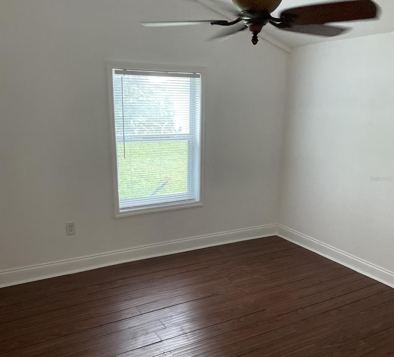 2415 Mayer St Property Photo 17