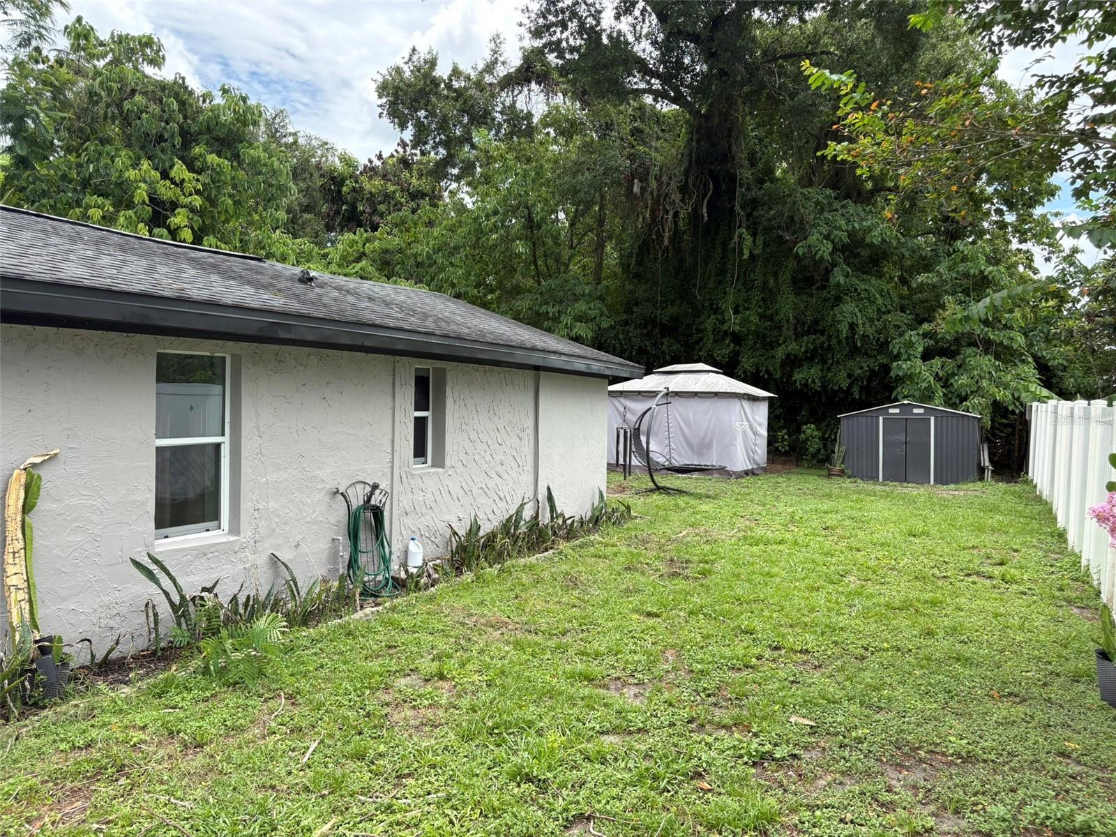 2415 Mayer St Property Photo 27