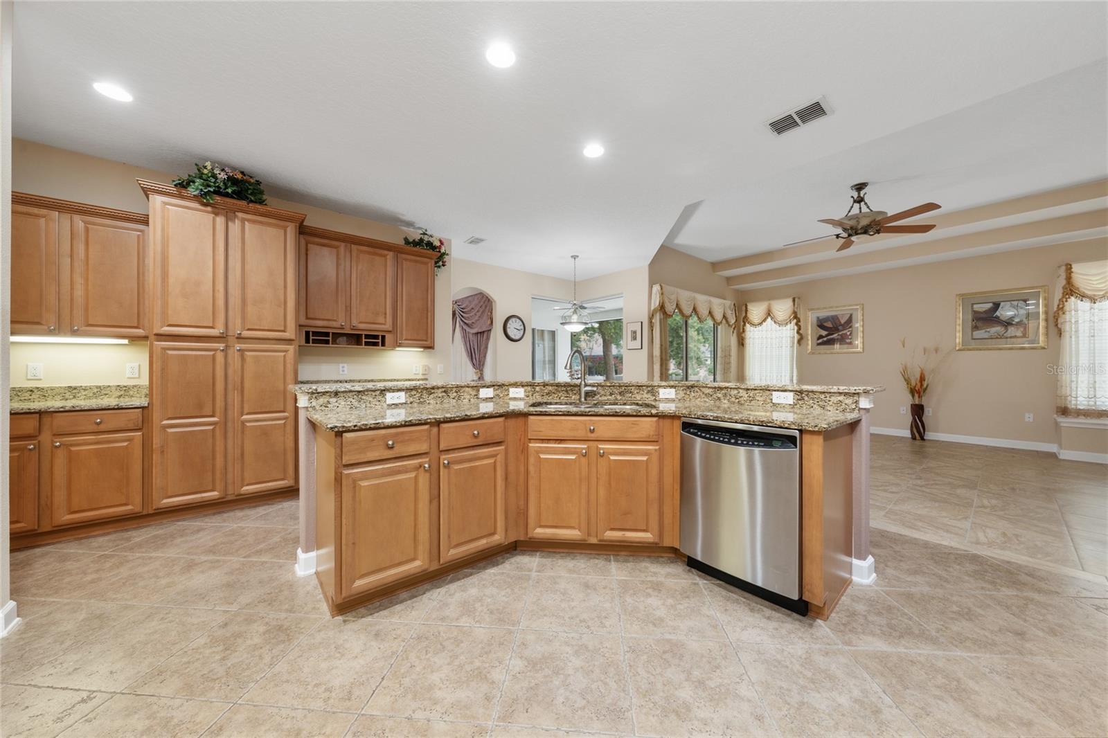 6230 Bordeaux Cir Property Photo 28