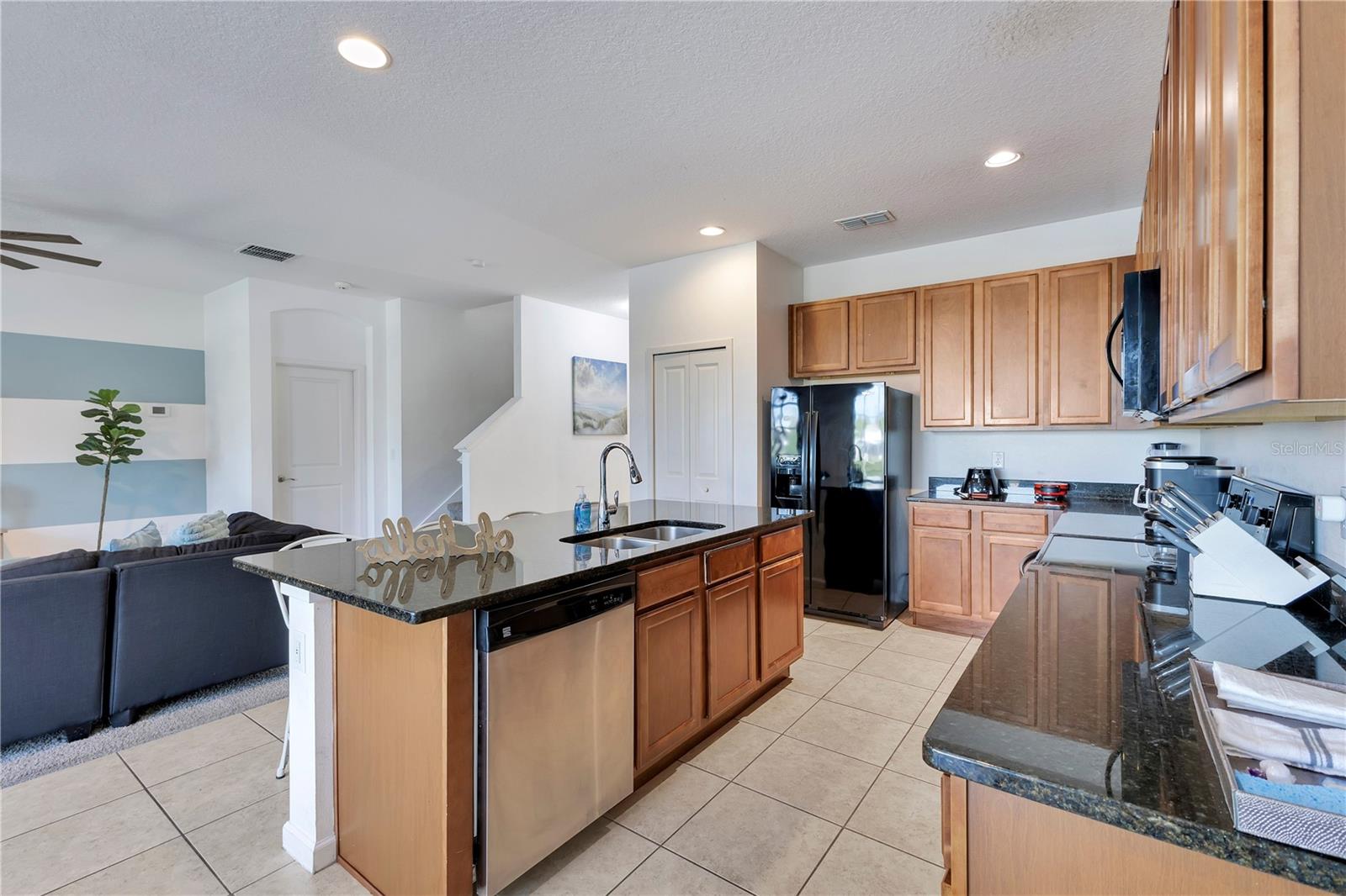 210 Ballo Dr Property Photo 8