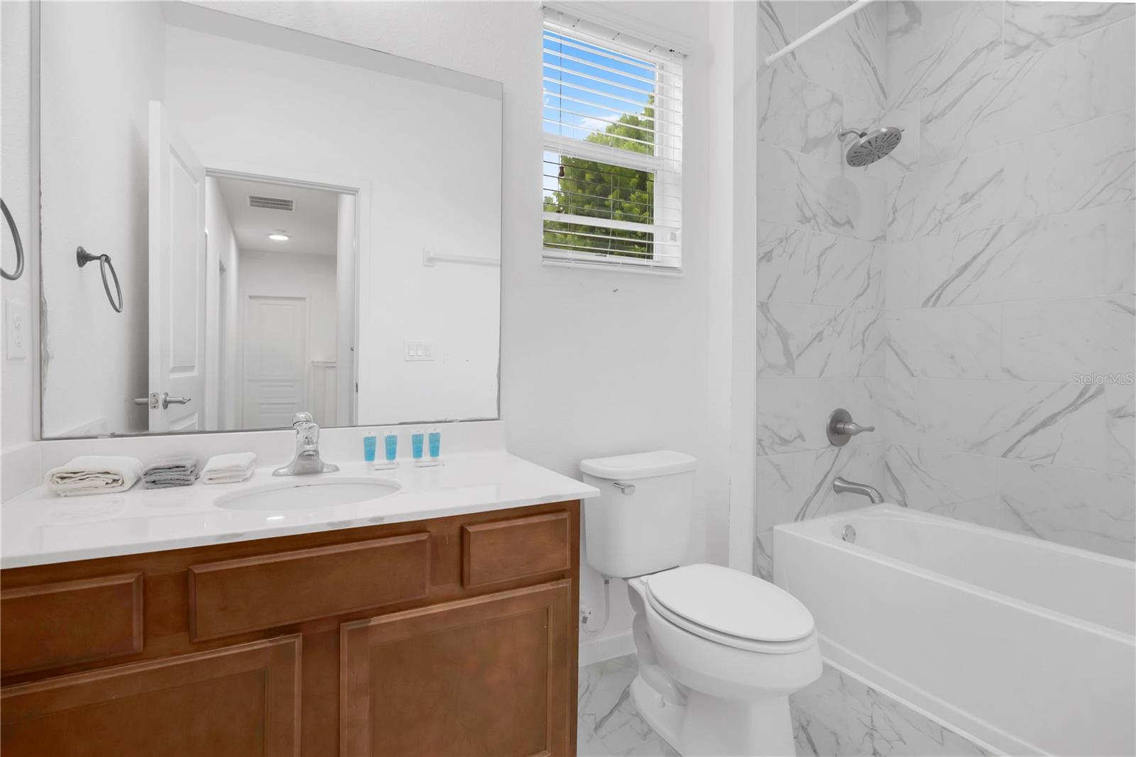 210 Ballo Dr Property Photo 31
