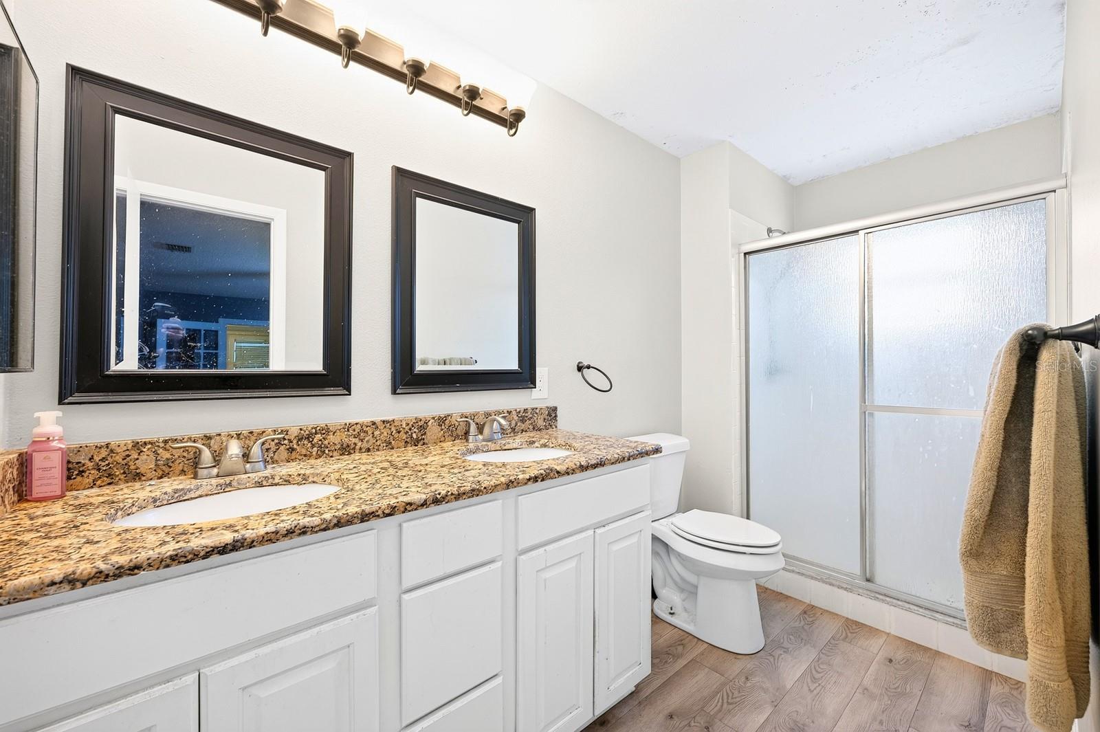 10330 Licorice Way Property Photo 12