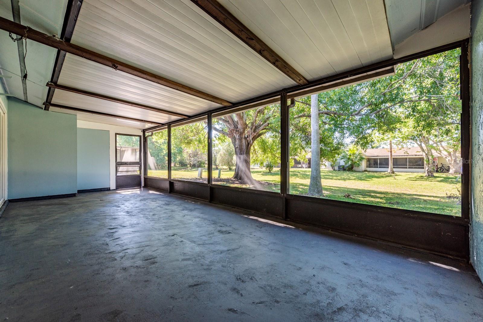 10330 Licorice Way Property Photo 16