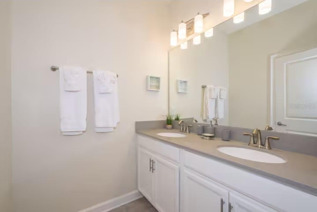 4975 Windermere Ave Property Photo 16