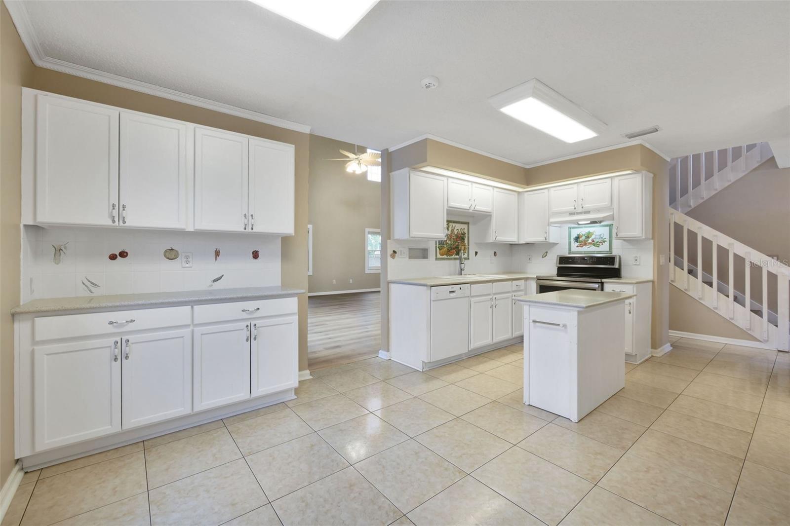 2574 Sage Dr Property Photo 23