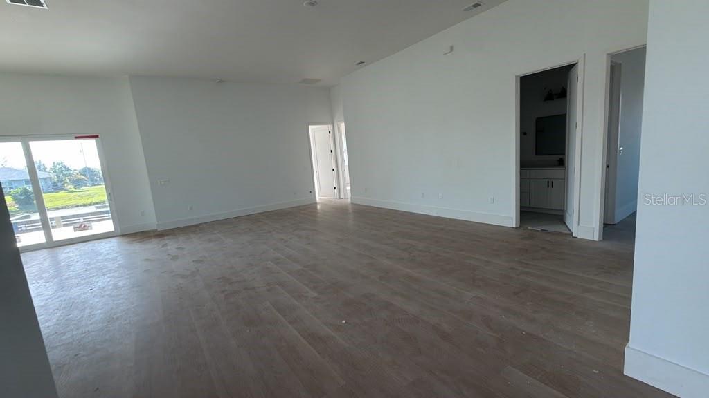 9351 Athel Dr Property Photo 10
