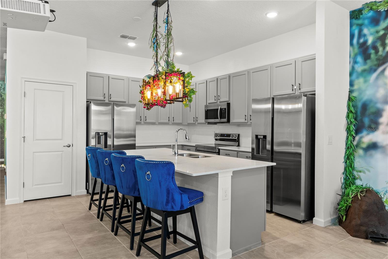5893 High Seas Dr Property Photo 6